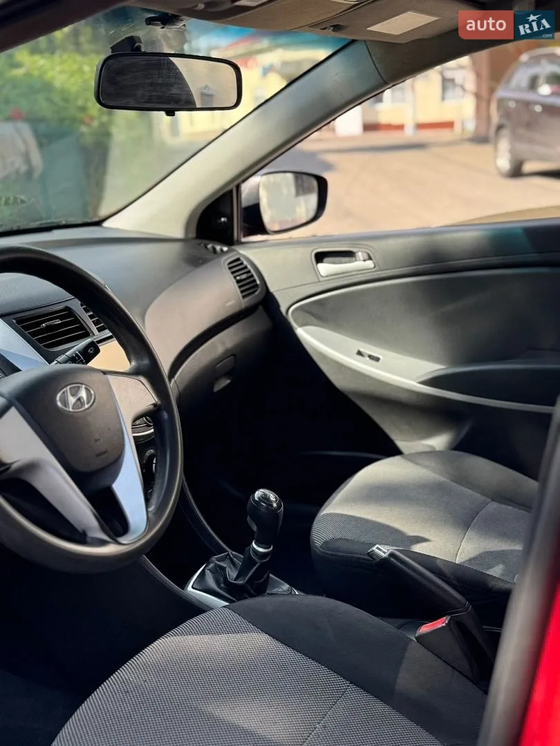2012 Hyundai Accent - мініатюра 9