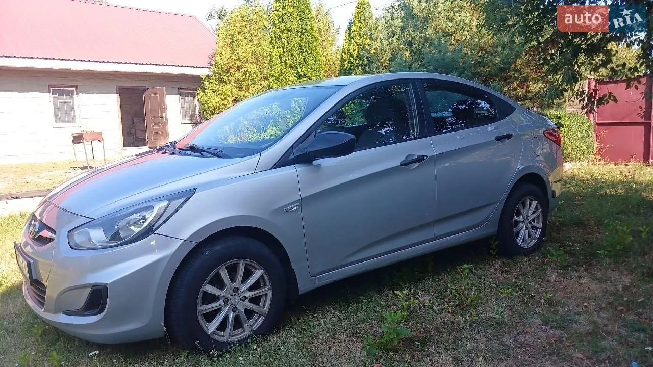 2011 Hyundai Accent - мініатюра 4