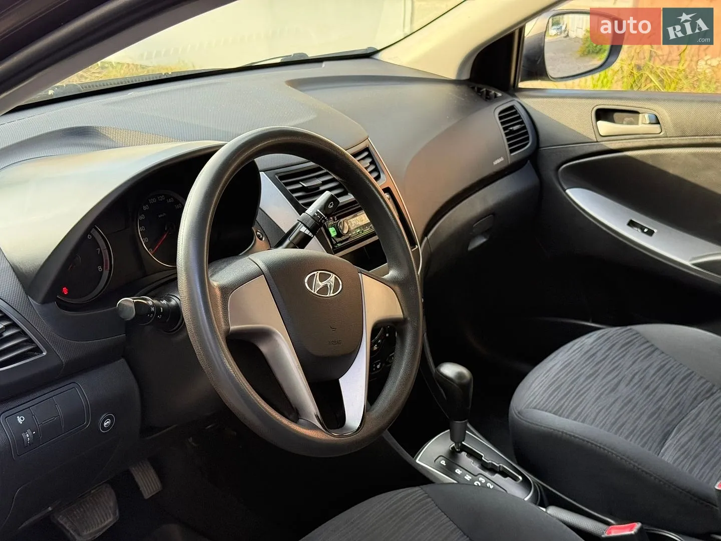 2016 Hyundai Accent - мініатюра 13