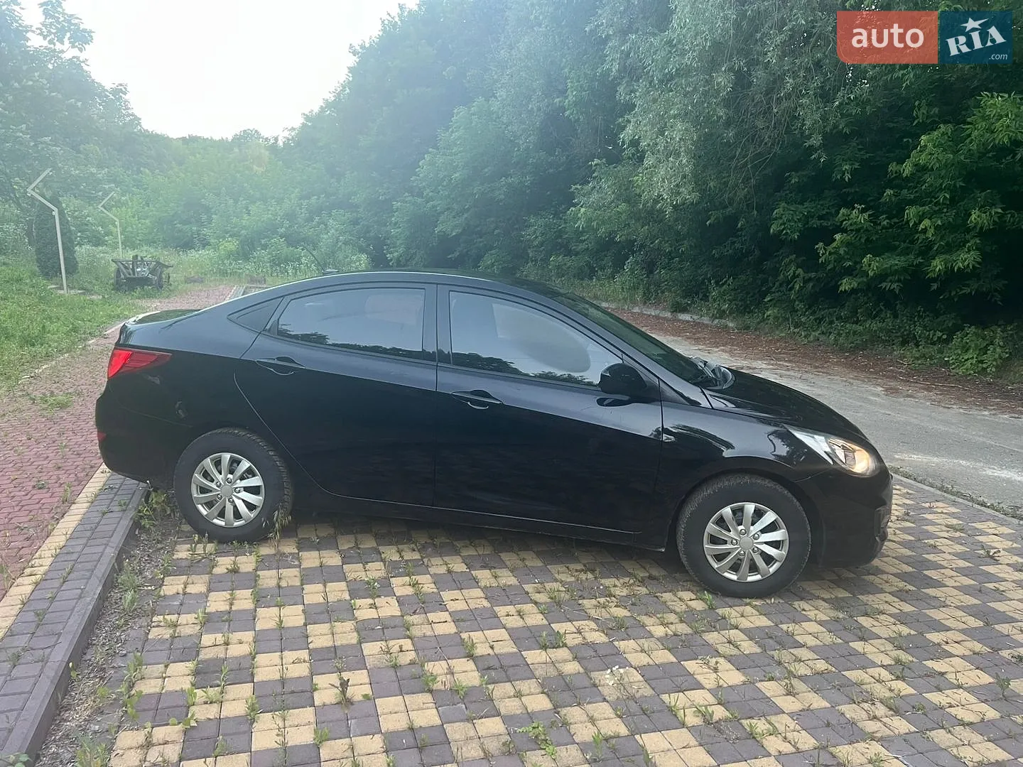 2017 Hyundai Accent - мініатюра 17