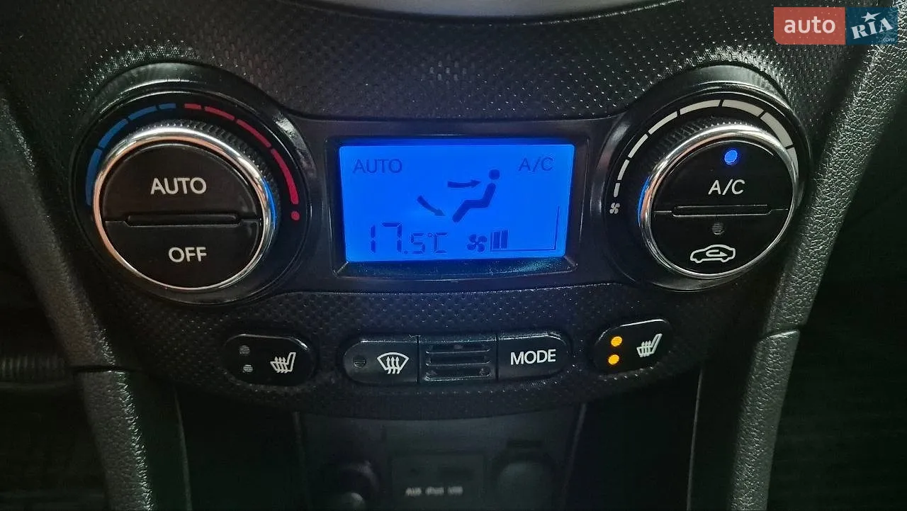 2011 Hyundai Accent - мініатюра 31