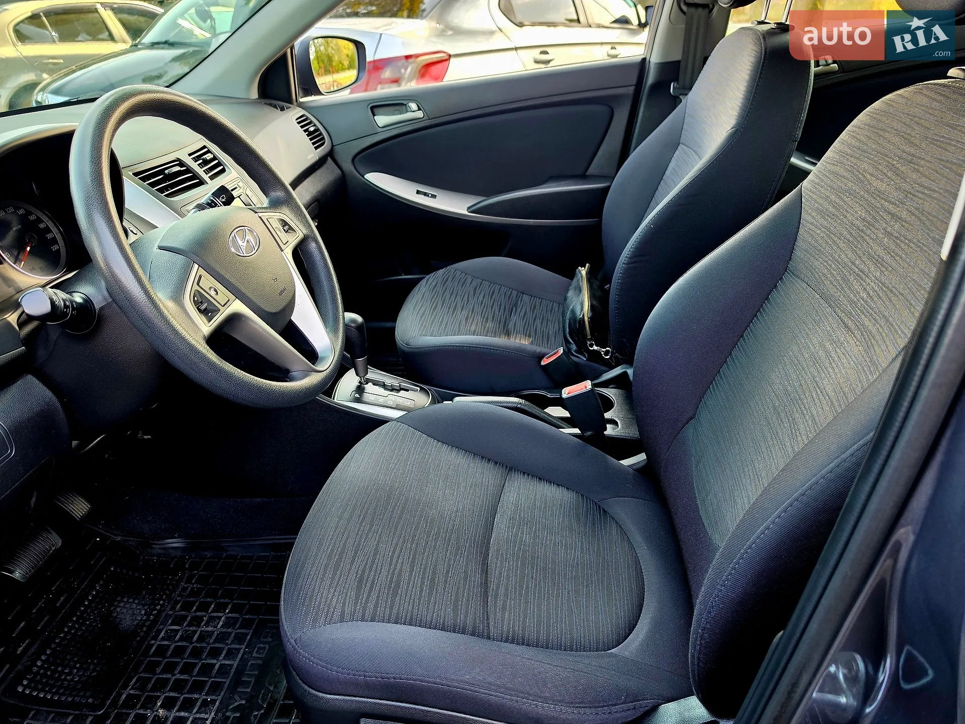 2016 Hyundai Accent - мініатюра 19