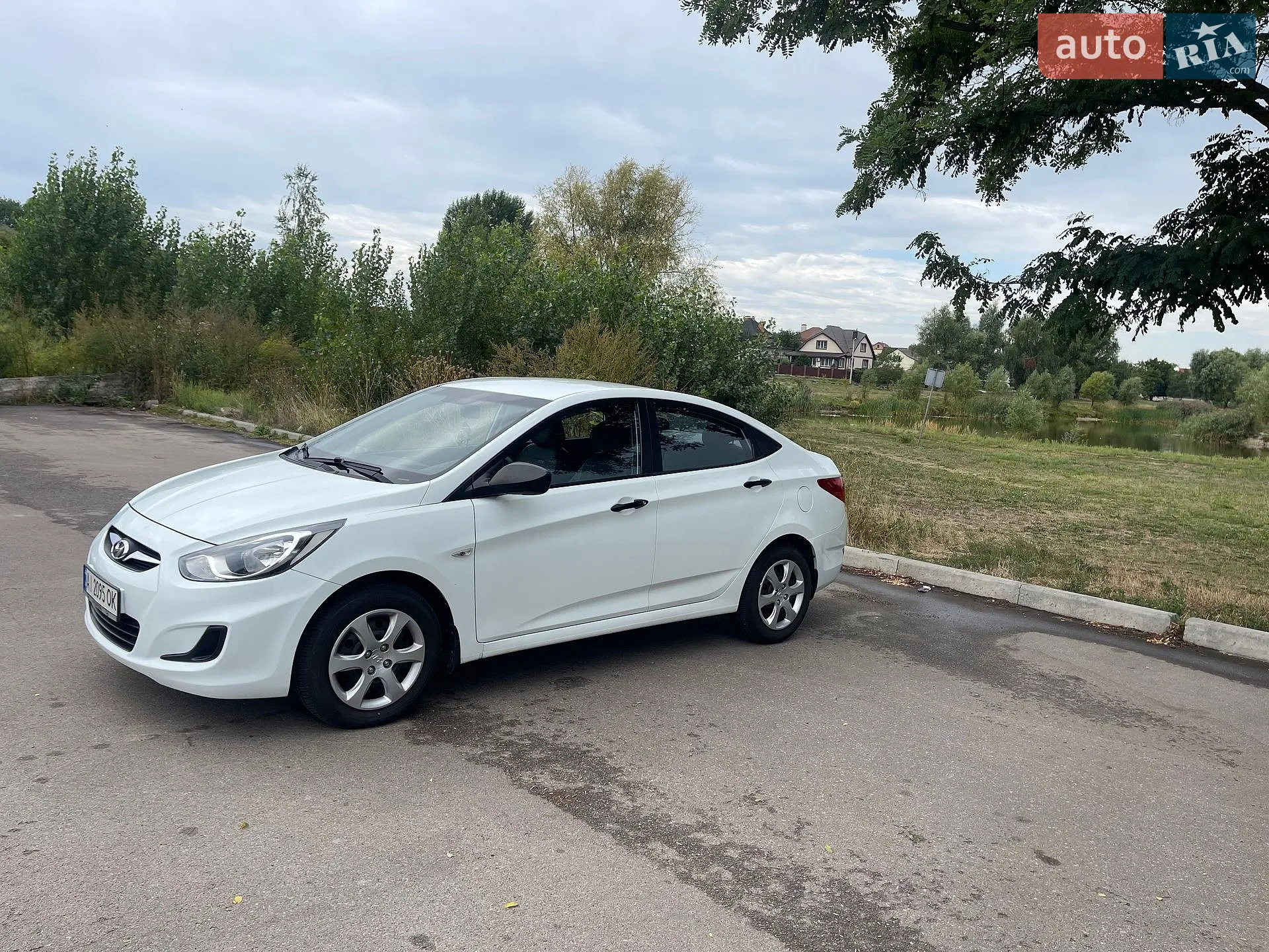 2013 Hyundai Accent - мініатюра 2