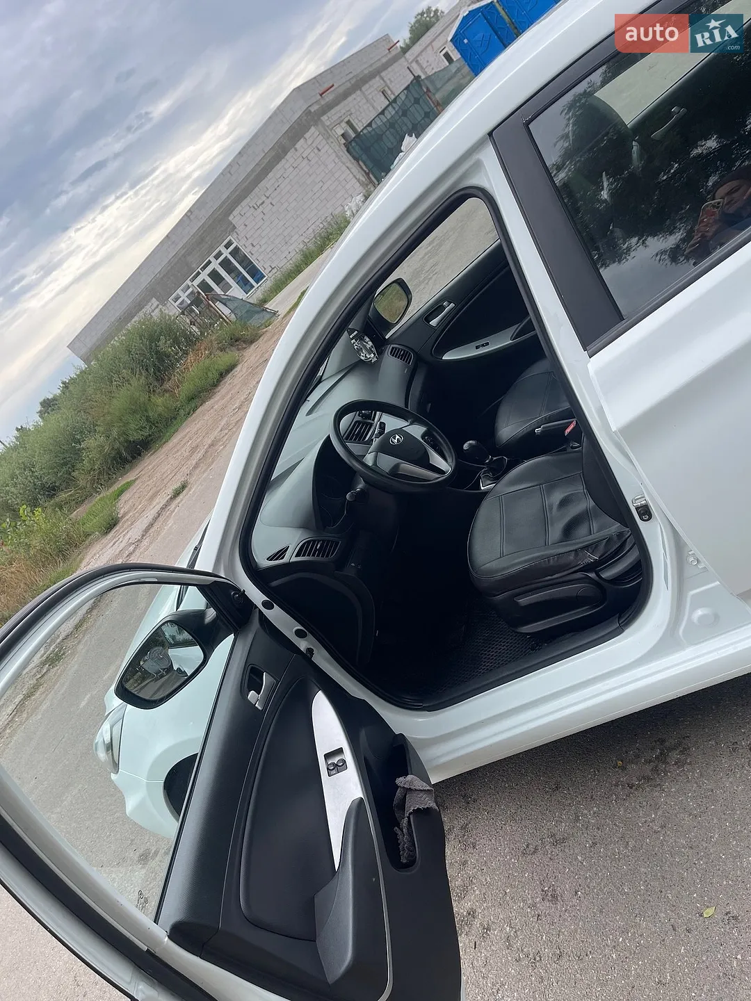 2013 Hyundai Accent - мініатюра 8