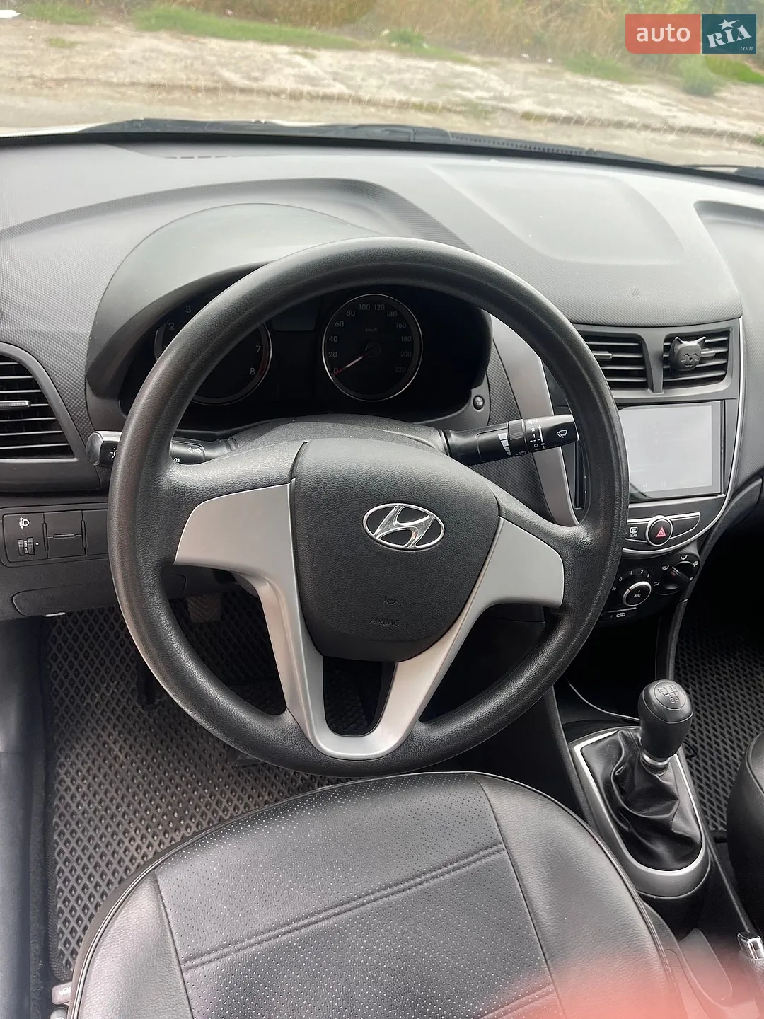 2013 Hyundai Accent - мініатюра 11
