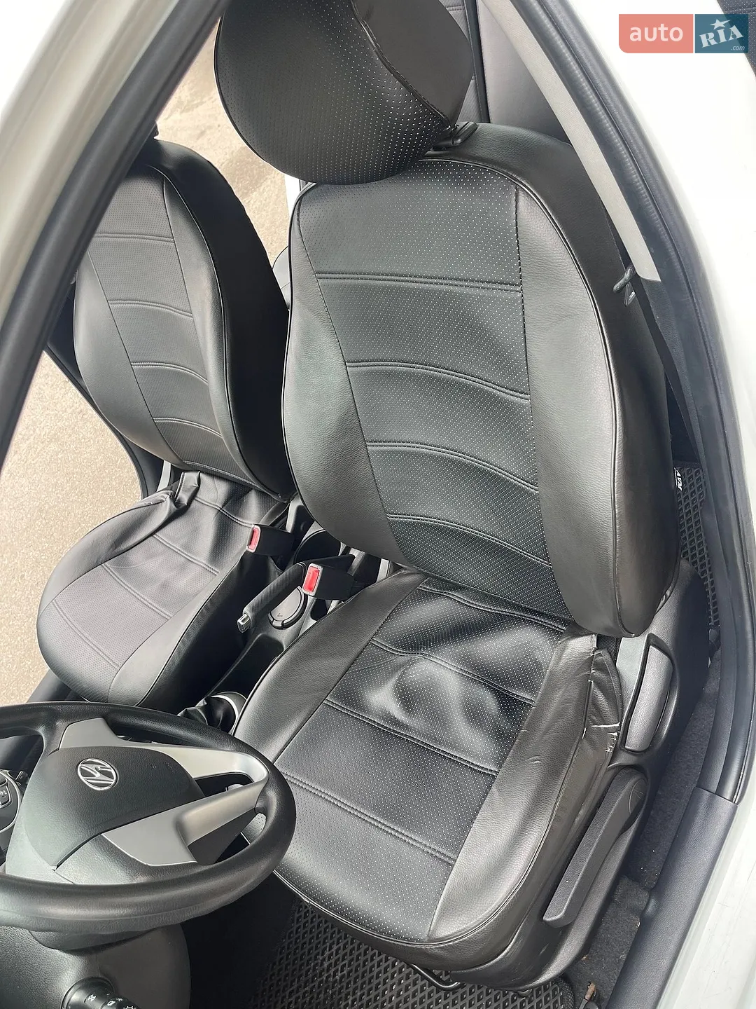 2013 Hyundai Accent - мініатюра 14