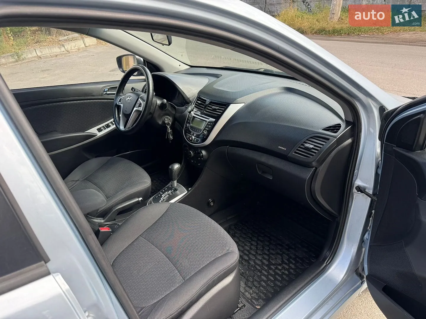 2012 Hyundai Accent - мініатюра 25