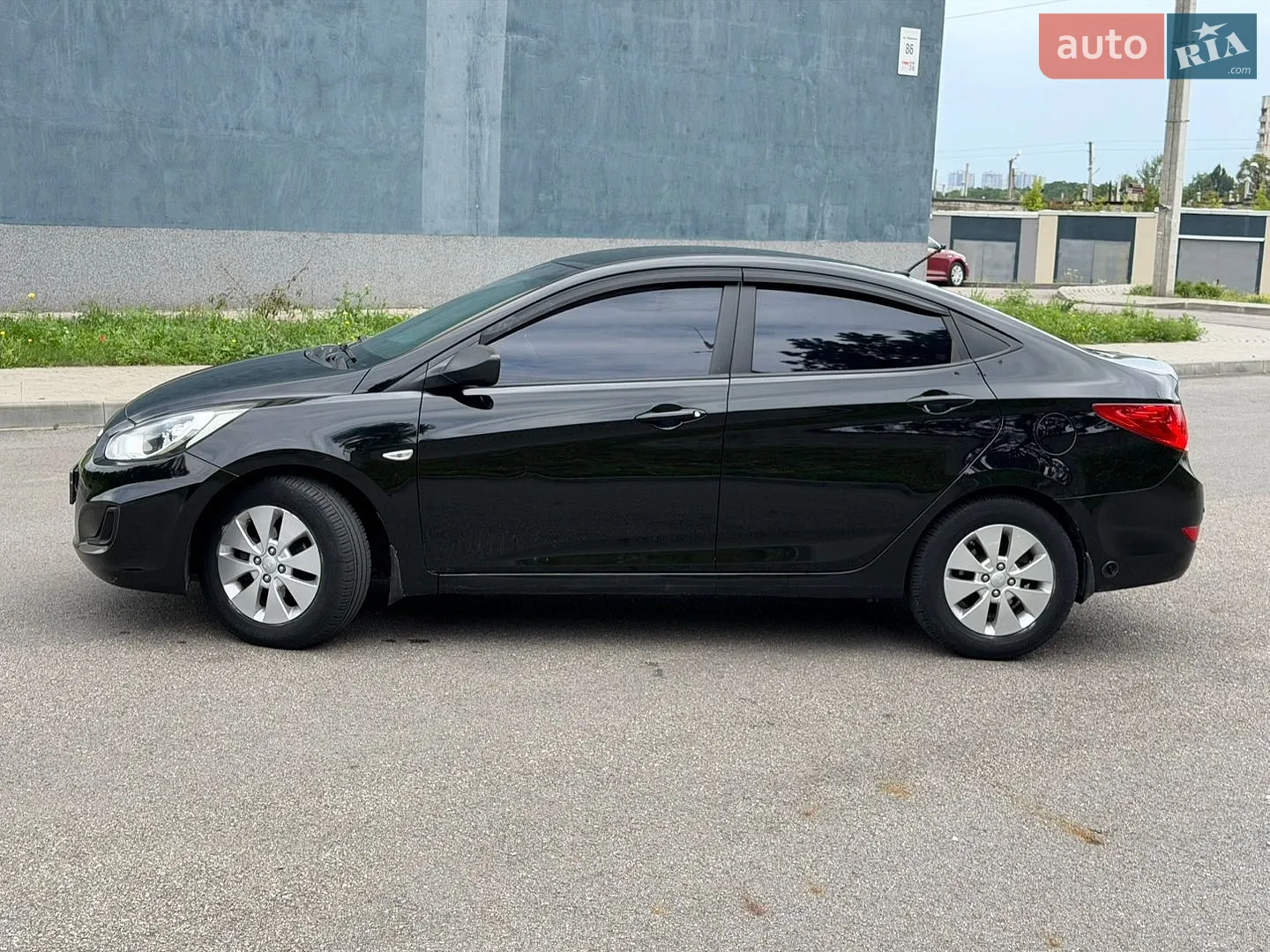 2012 Hyundai Accent - мініатюра 2