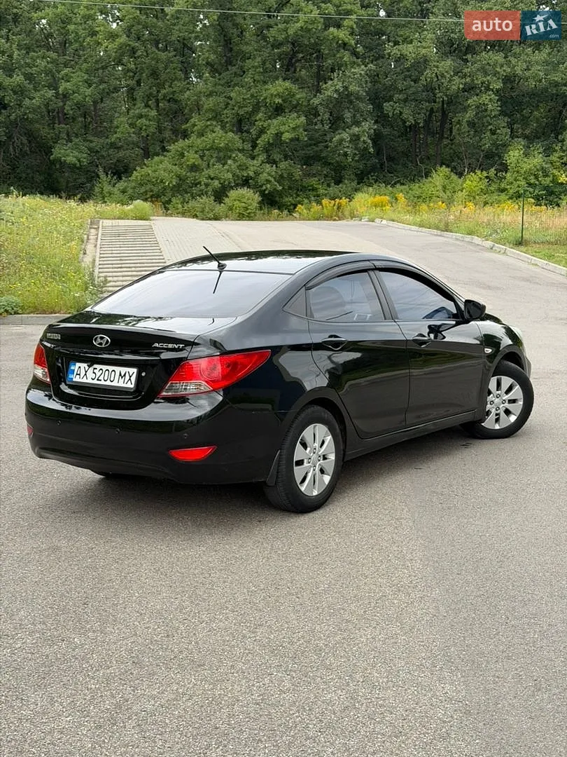 2012 Hyundai Accent - мініатюра 5