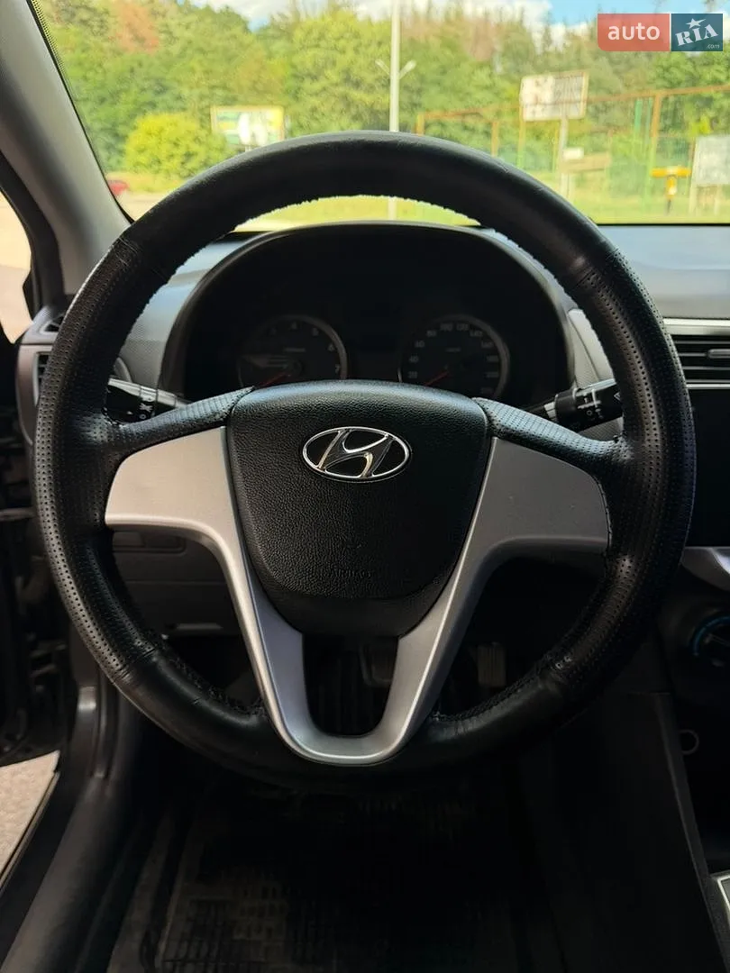 2012 Hyundai Accent - мініатюра 19