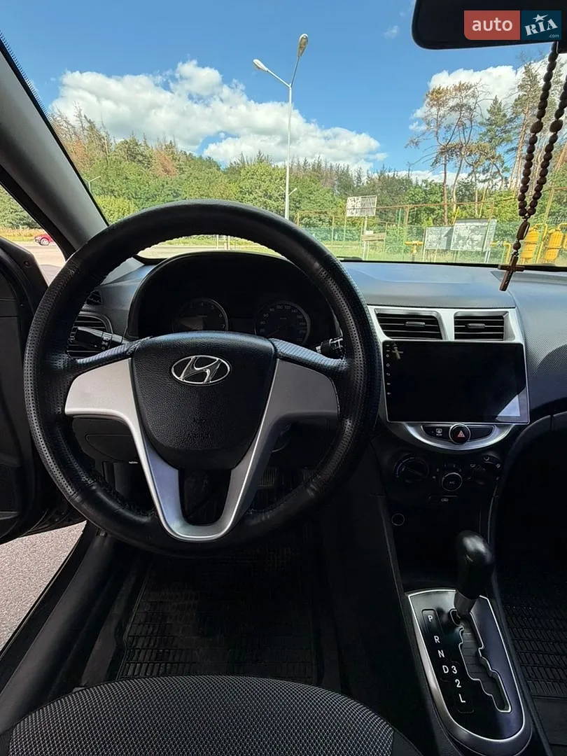 2012 Hyundai Accent - мініатюра 20