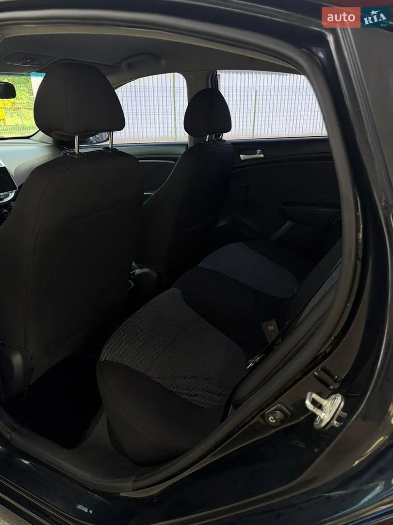 2012 Hyundai Accent - мініатюра 26