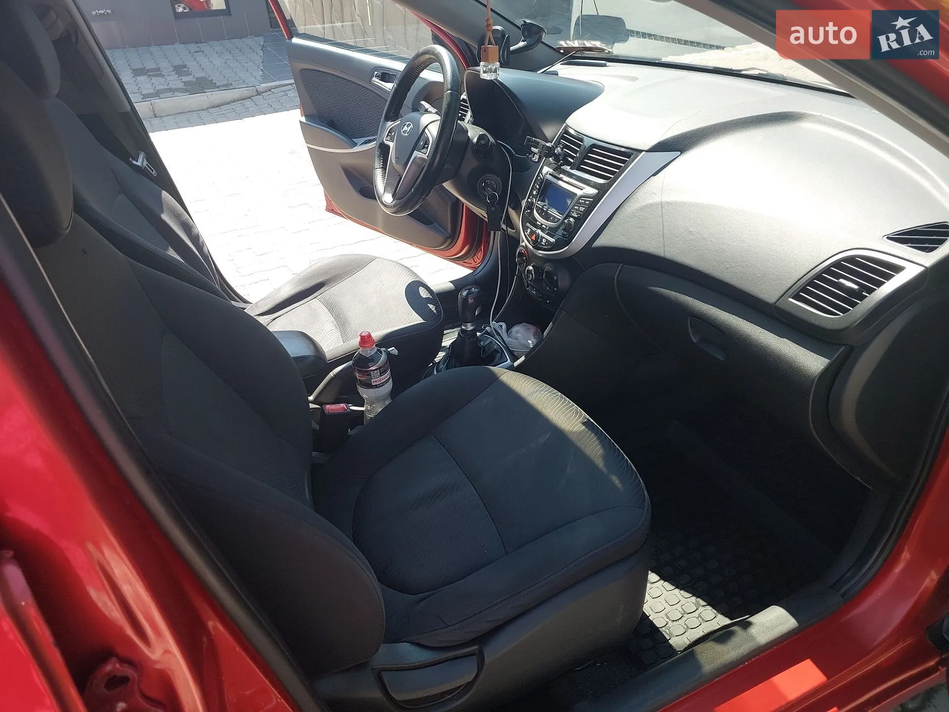 2011 Hyundai Accent - мініатюра 9
