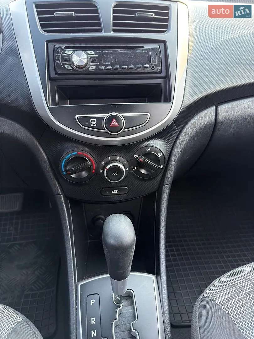 2011 Hyundai Accent - мініатюра 15