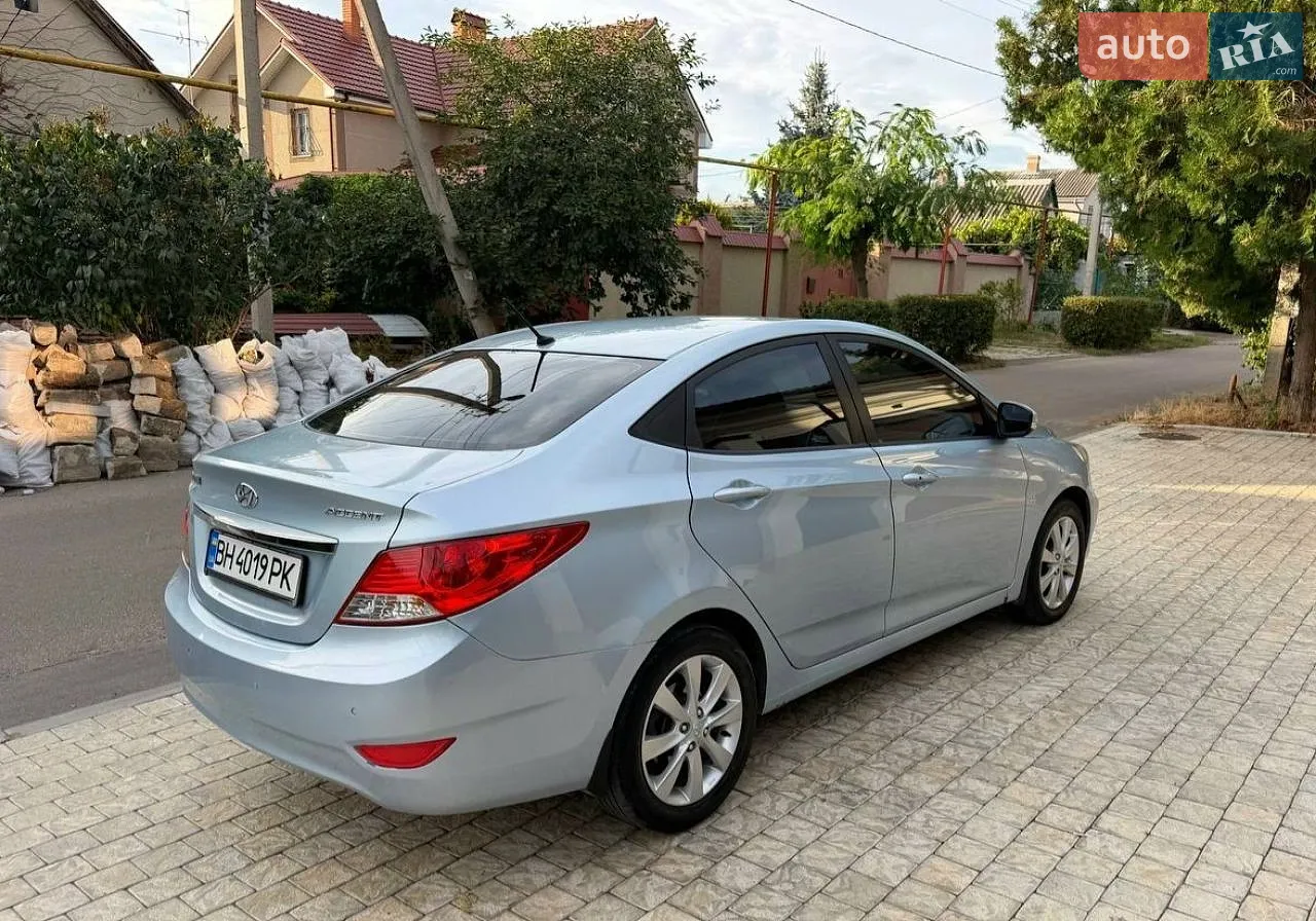 2011 Hyundai Accent - мініатюра 8