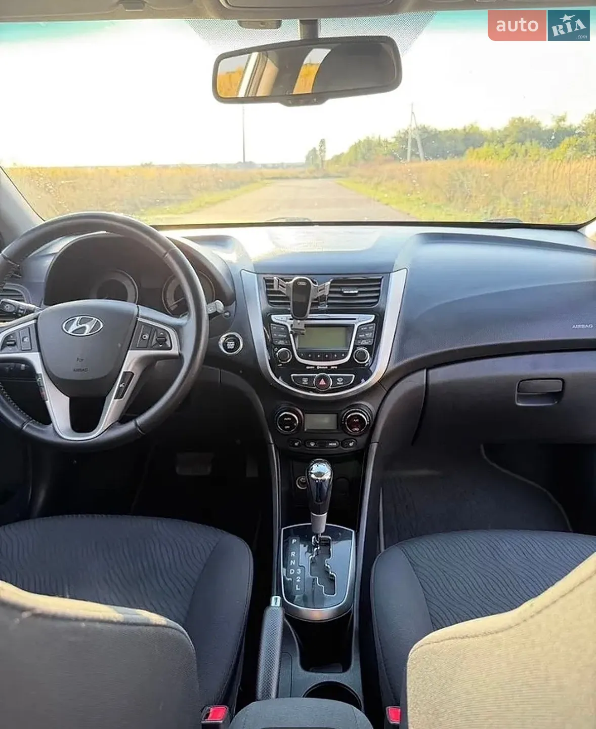 2012 Hyundai Accent - мініатюра 13
