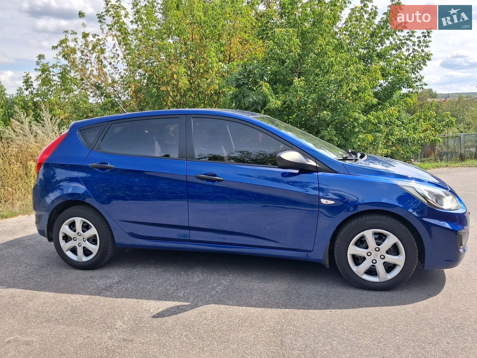2013 Hyundai Accent - мініатюра 9