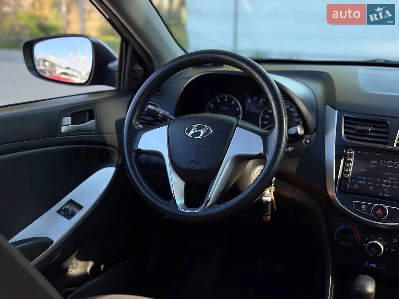 2011 Hyundai Accent - мініатюра 10