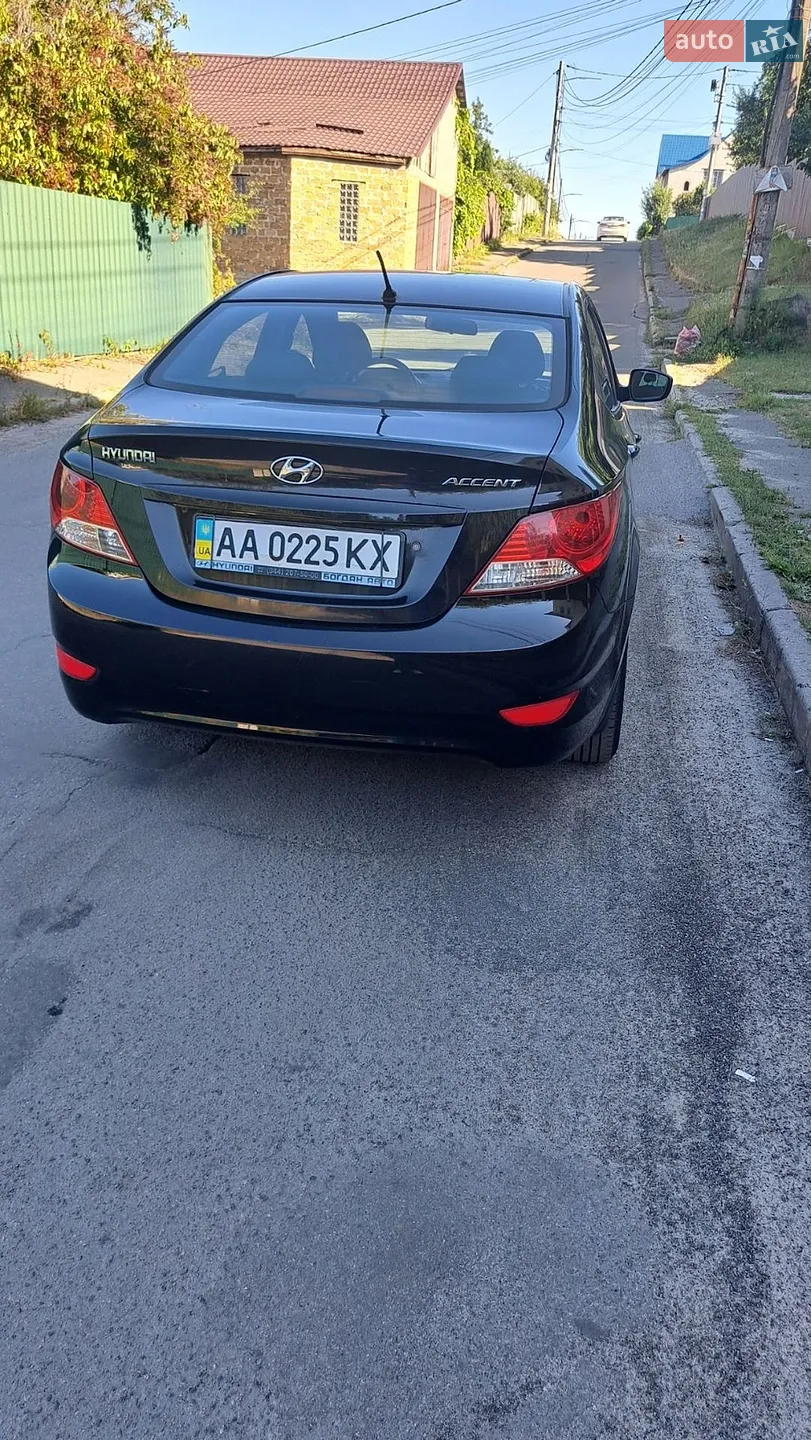 2011 Hyundai Accent - мініатюра 3