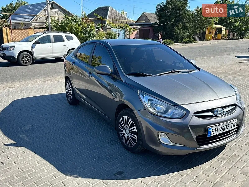 Hyundai Accent