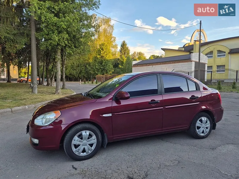 Hyundai Accent