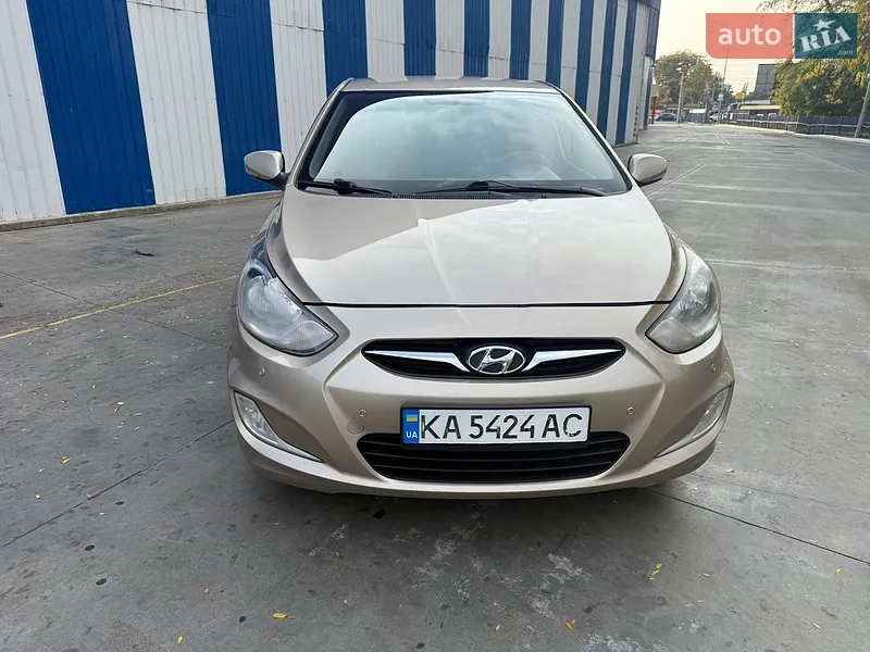 Hyundai Accent