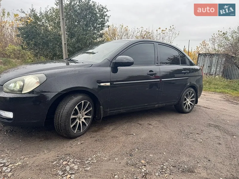 Hyundai Accent