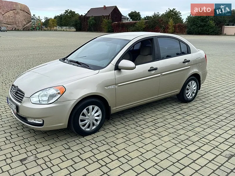 Hyundai Accent