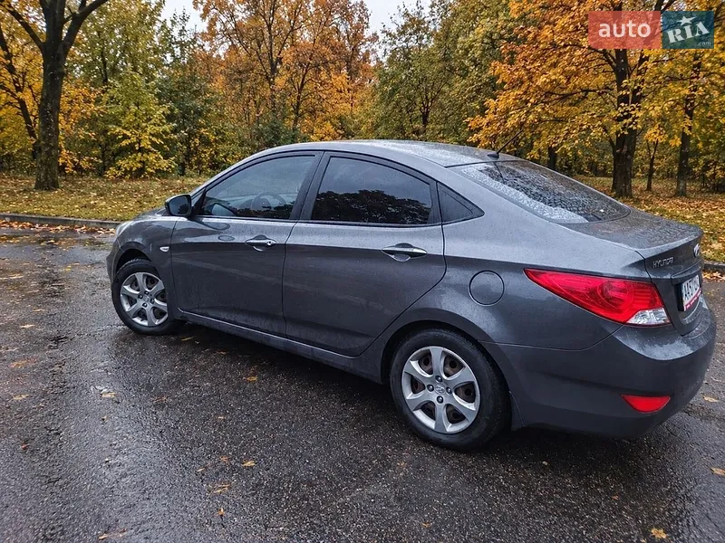 Hyundai Accent