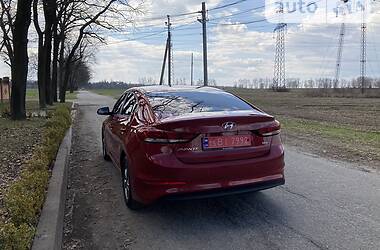 Седан Hyundai Avante 2018 в Киеве