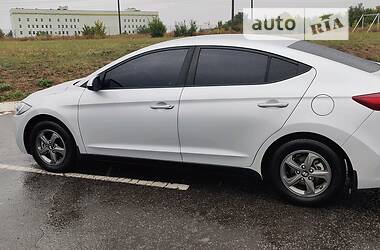 Седан Hyundai Avante 2016 в Полтаві