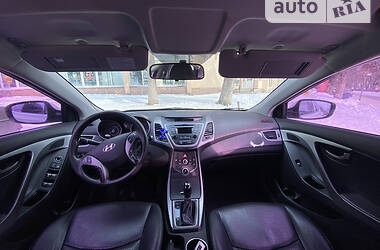 Седан Hyundai Avante 2014 в Киеве