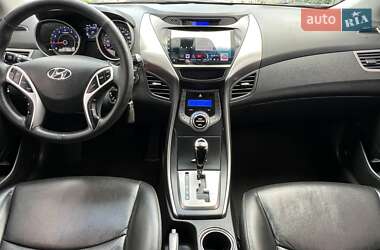 Седан Hyundai Avante 2013 в 