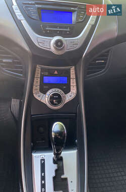Седан Hyundai Avante 2012 в 