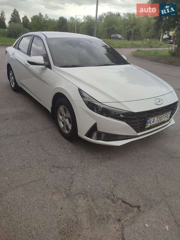 Седан Hyundai Avante 2021 в Овруче