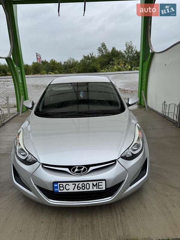 Hyundai Avante 2014