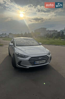 Седан Hyundai Avante 2016 в Кременчуге