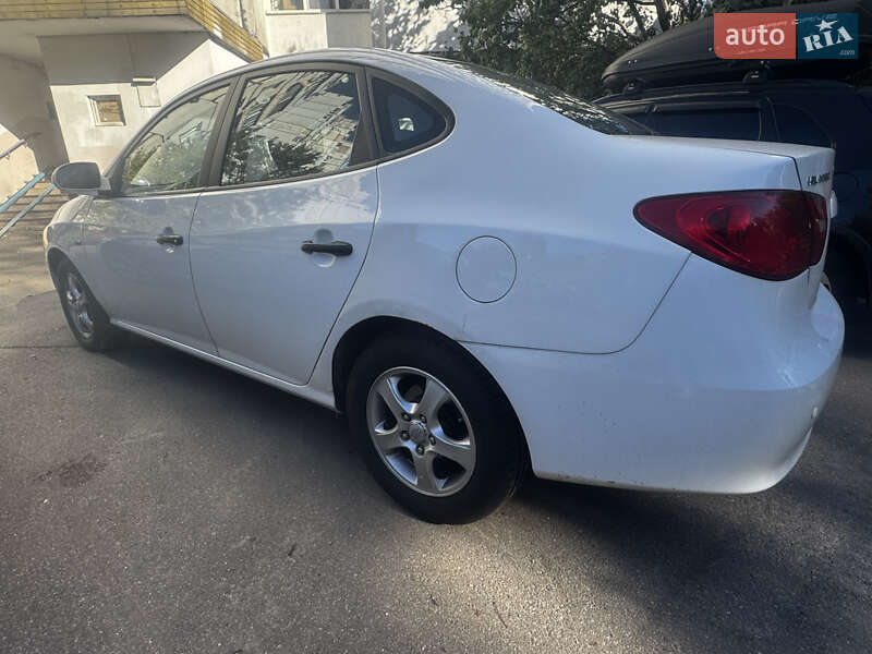 Седан Hyundai Avante 2008 в Києві фото 5 Седан Hyundai Avante 2008 в Києві