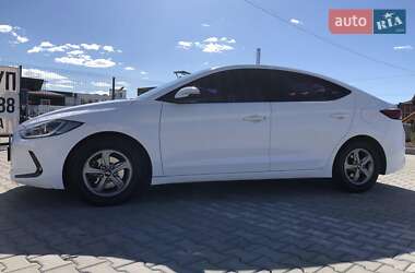 Седан Hyundai Avante 2017 в Петропавлівській Борщагівці