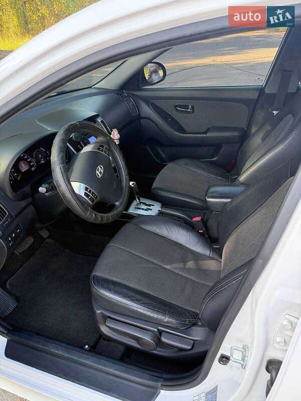 Седан Hyundai Avante 2012 в Києві