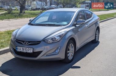 Седан Hyundai Avante 2013 в Киеве