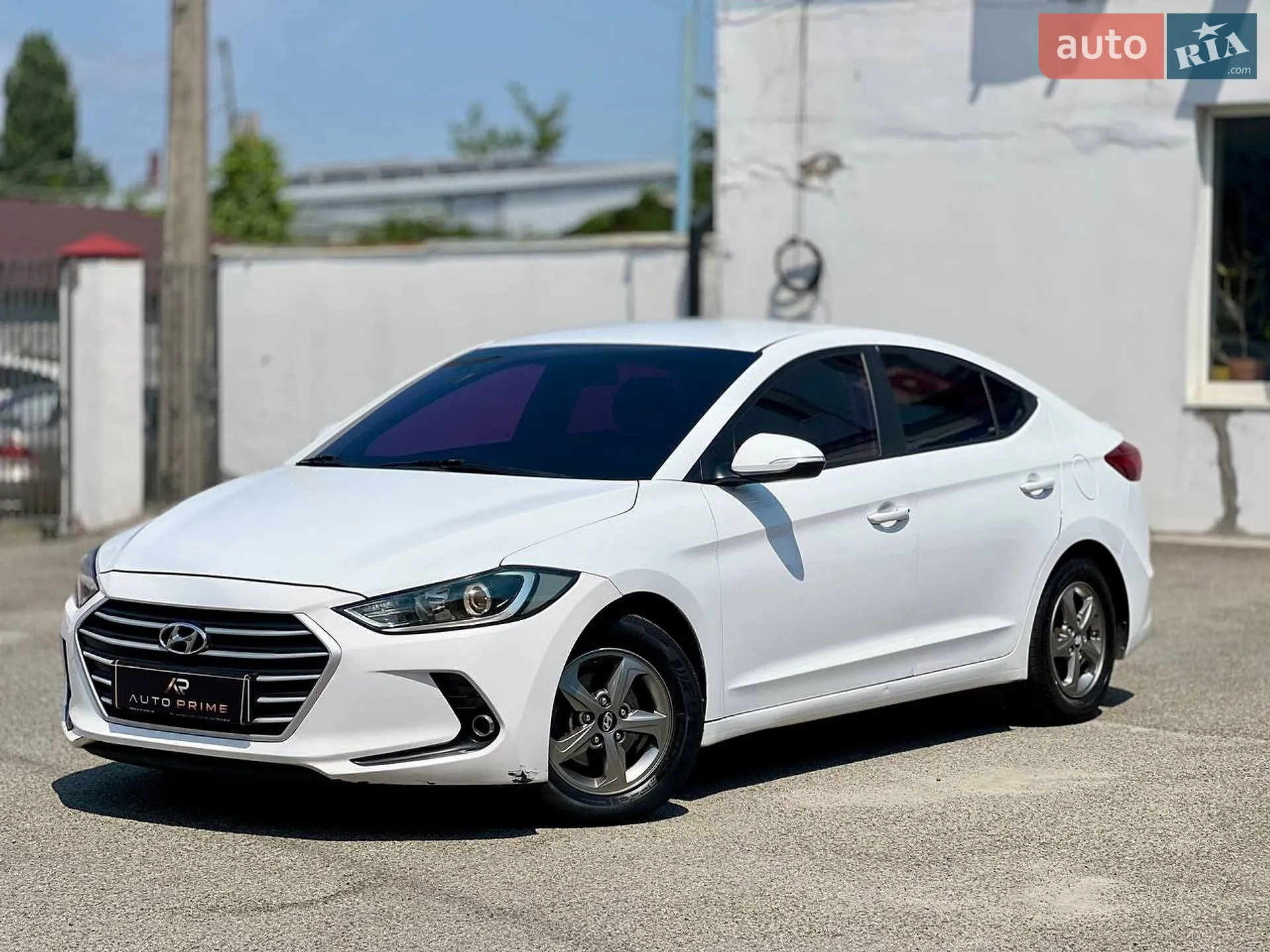Hyundai Avante 2015