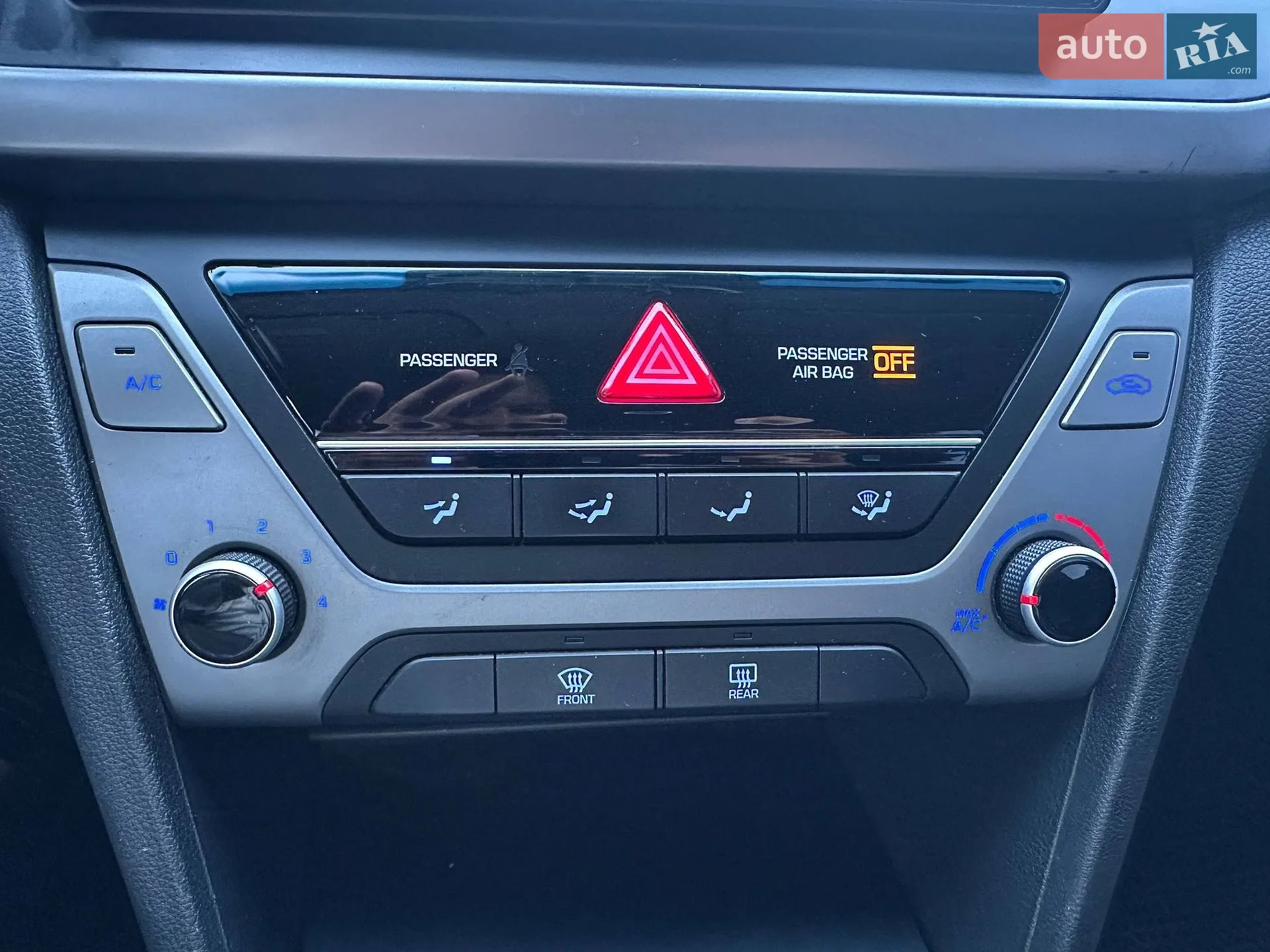 2016 Hyundai Avante - мініатюра 18