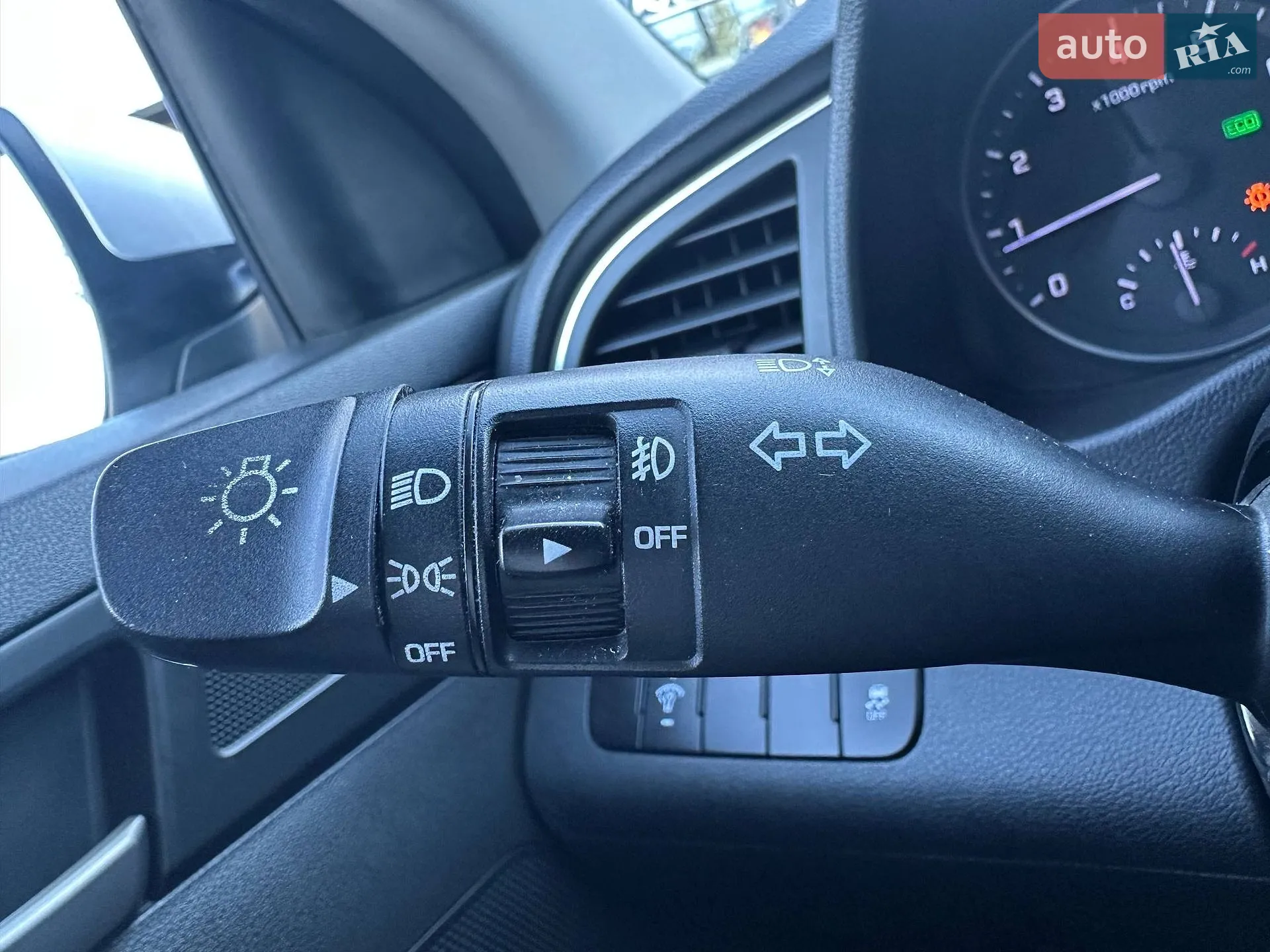2016 Hyundai Avante - мініатюра 20