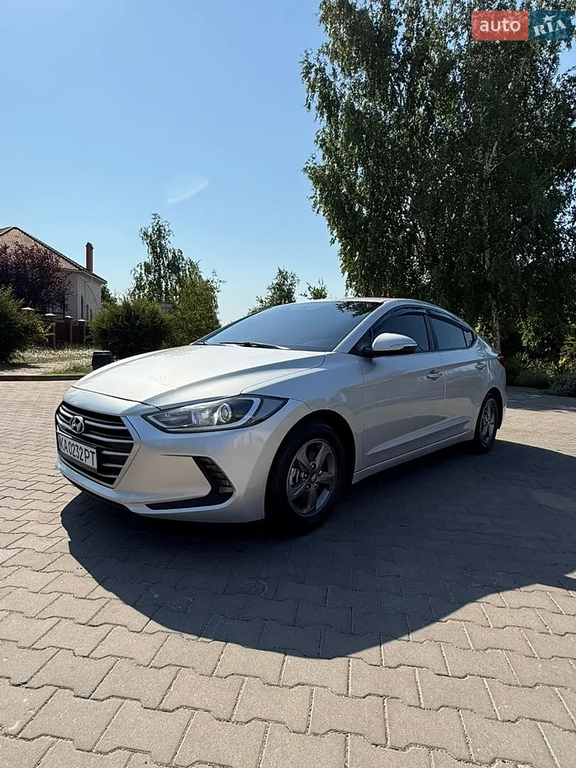 Hyundai Avante 2015