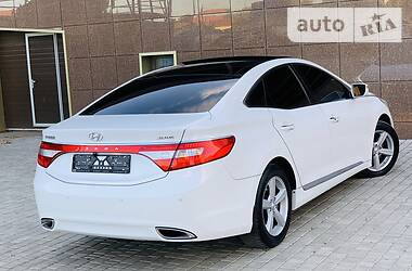 Седан Hyundai Azera 2014 в Одессе