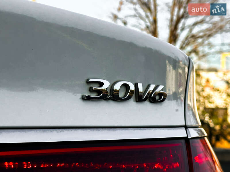 Седан Hyundai Azera 2011 в Кривом Роге