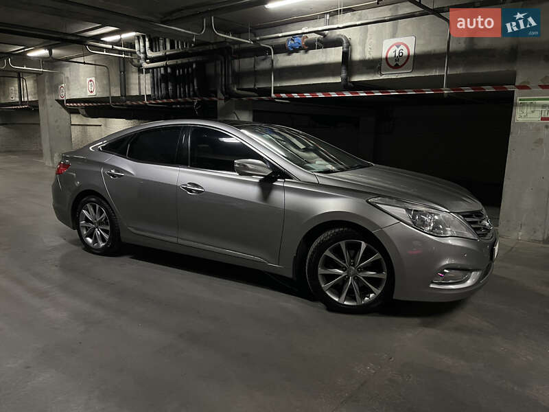 Седан Hyundai Azera 2011 в Києві