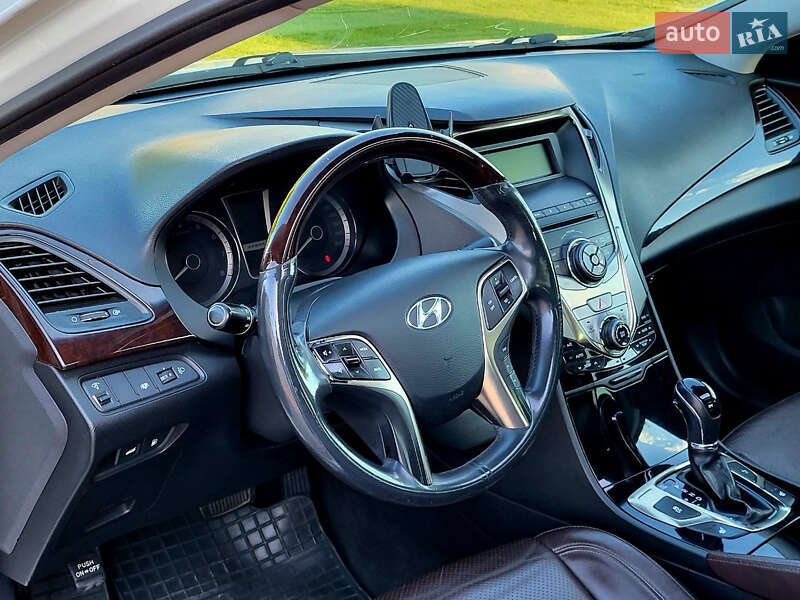 Седан Hyundai Azera 2011 в Одесі
