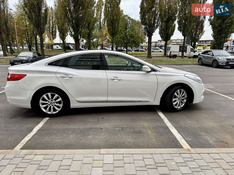 Седан Hyundai Azera 2014 в Києві